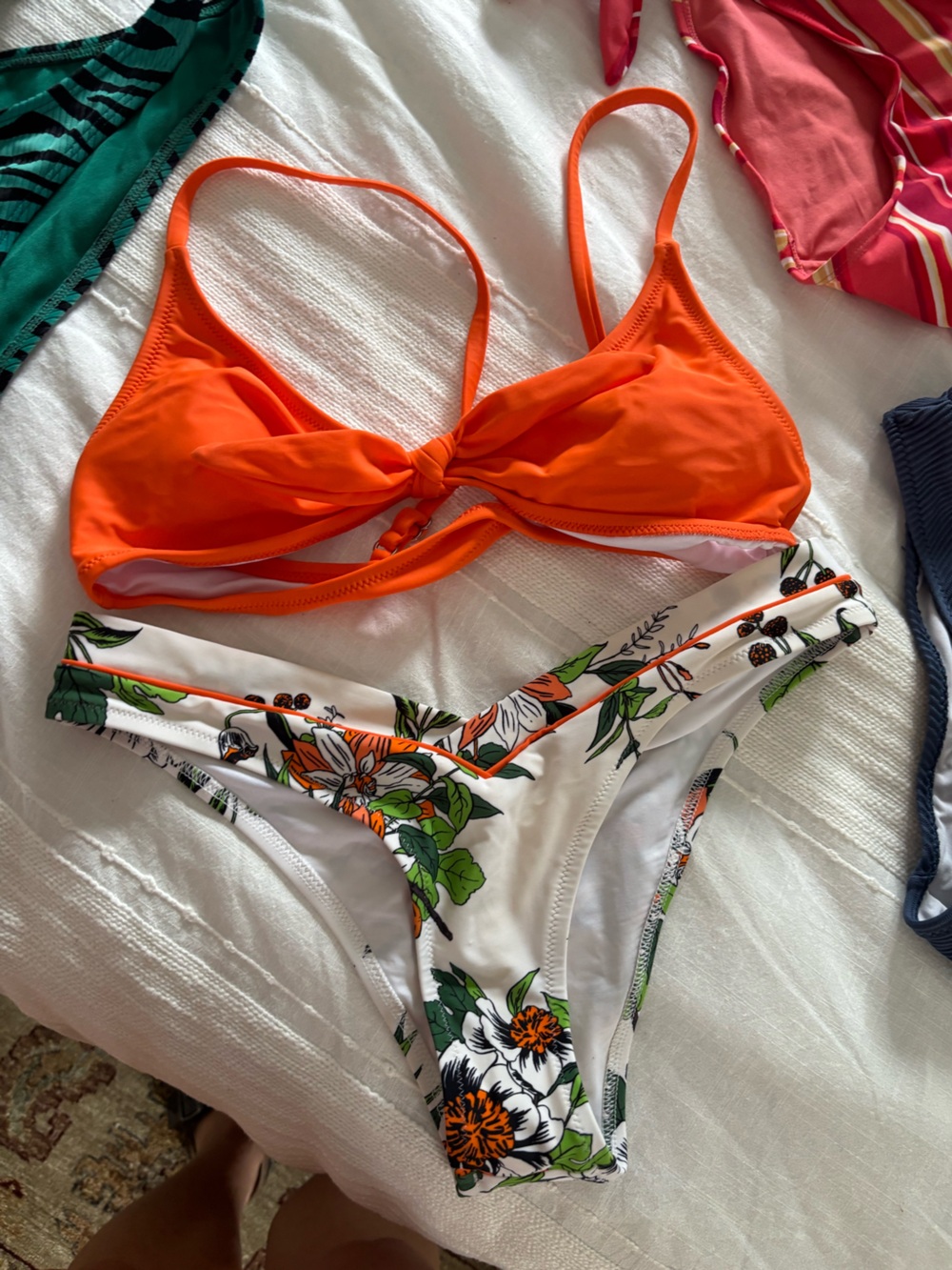 Final price! Lot of mixed bikini tops and bottoms. Mostly small and medium. - Picture 3 of 14